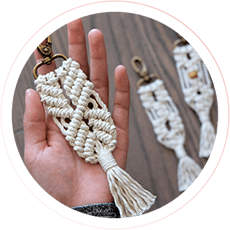 Chaveiros de Macramê